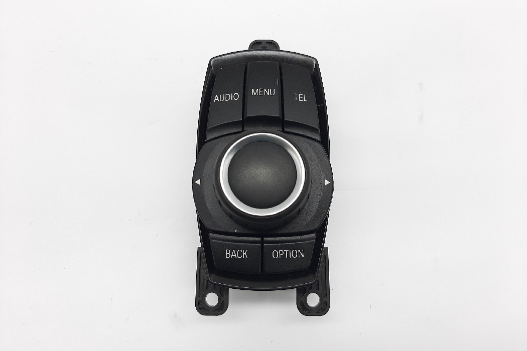 BMW 1 serie (F20) Hatchback 5-drs 120d 2.0 16V (N47-D20C) SWITCH 2012 9261704 9261704|BMW BMW 1 serie (F20) Hatchback 5-drs 120d 2.0 16V (N47-D20C) SWITCH 2012 9261704 9261704|BMW