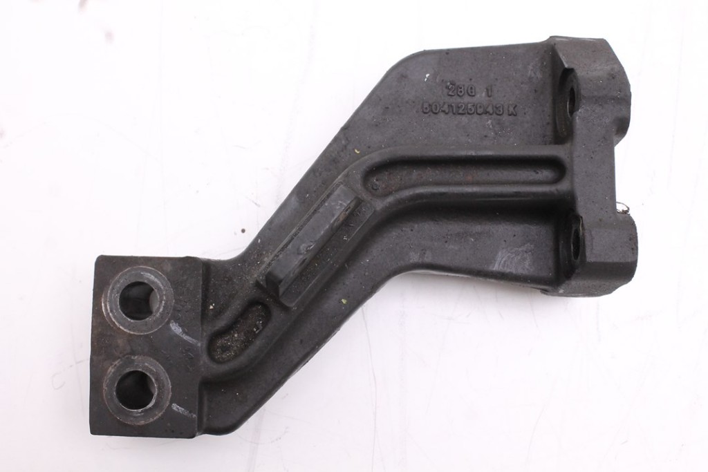Iveco AS440S45TX SOPORTE DE MOTOR 2017 504125943|504125943K