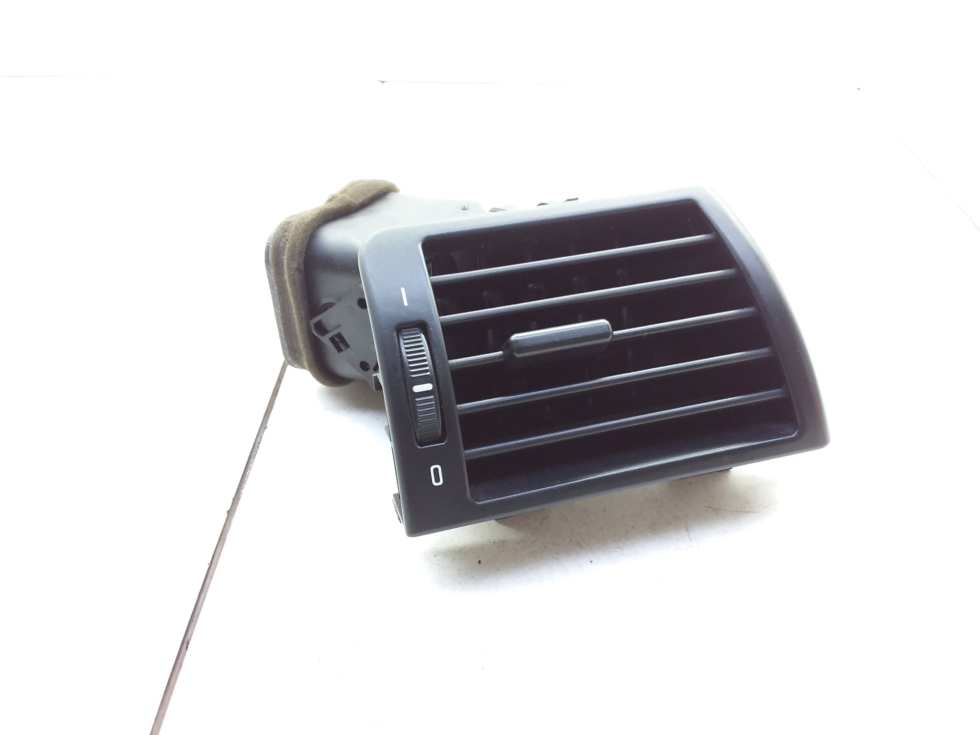 BMW 3 serie (E46/4) Sedan 320d 16V (M47-D20(204D1)) DASHBOARD LUCHTROOSTER  19 64228361898 |64228361898|BMW||